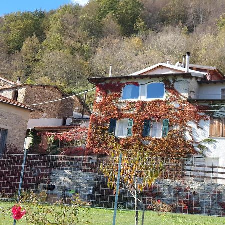 Casale Maria Mafalda Pieve di Teco Esterno foto