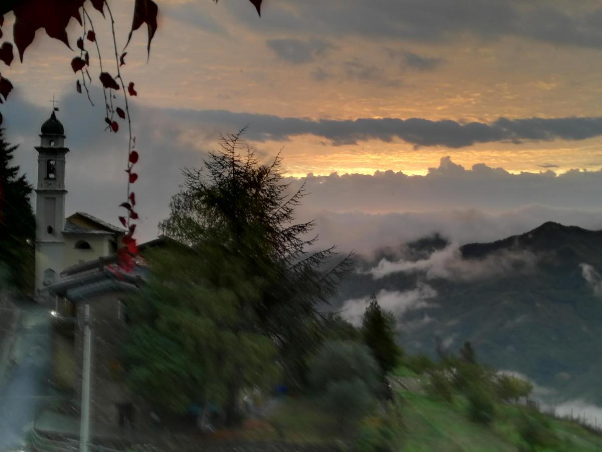 Casale Maria Mafalda Pieve di Teco Esterno foto