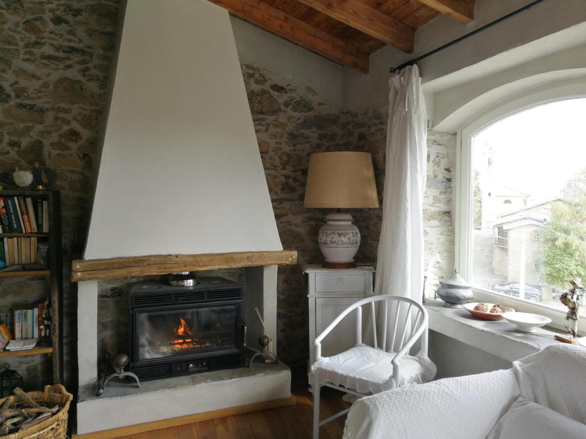 Casale Maria Mafalda Pieve di Teco Esterno foto