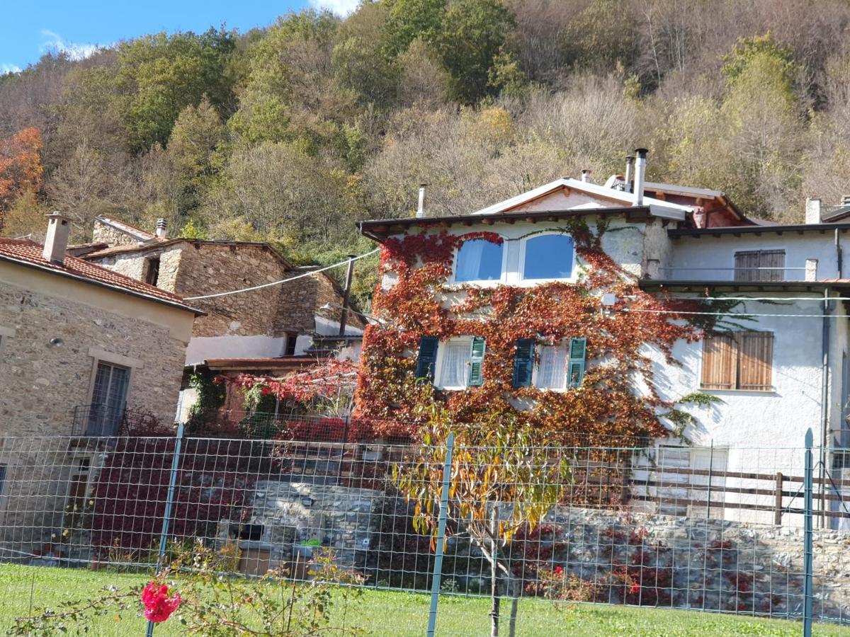 Casale Maria Mafalda Pieve di Teco Esterno foto
